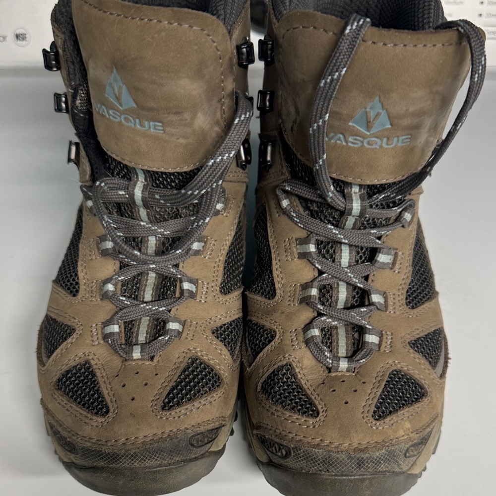 Vasque Women’s Brown Hiking Boots